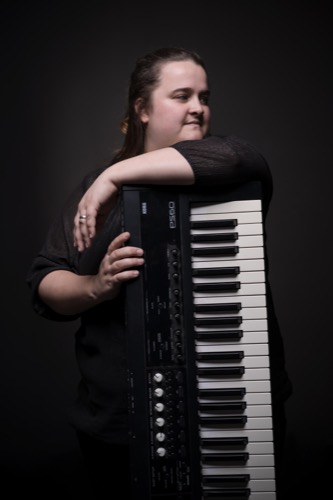 Angie Schatz - Tasten